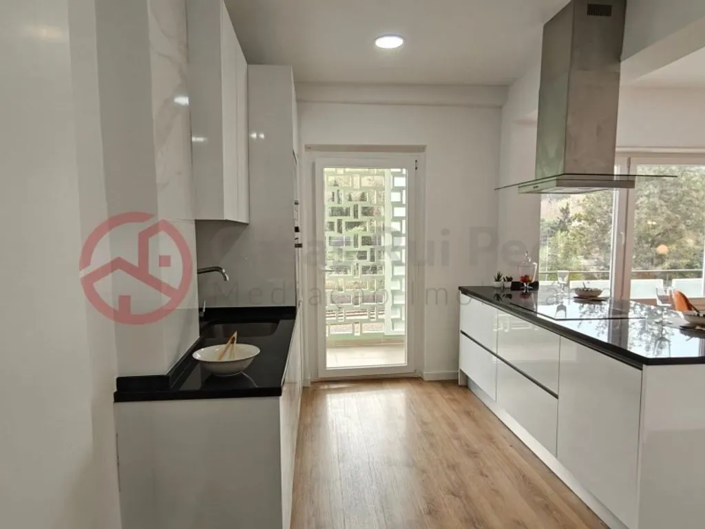 Köök - Luxury Flat with Patio in Benfica, Lisbon
