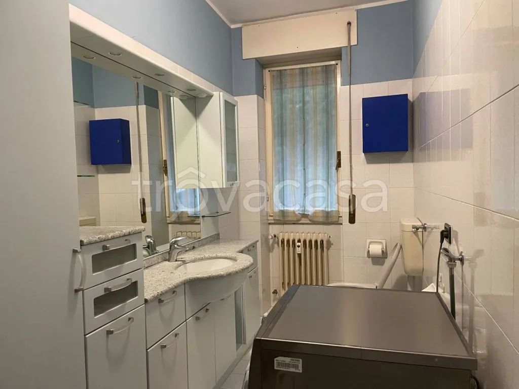 Baños - Fully Furnished Flat with Balcony in Arona