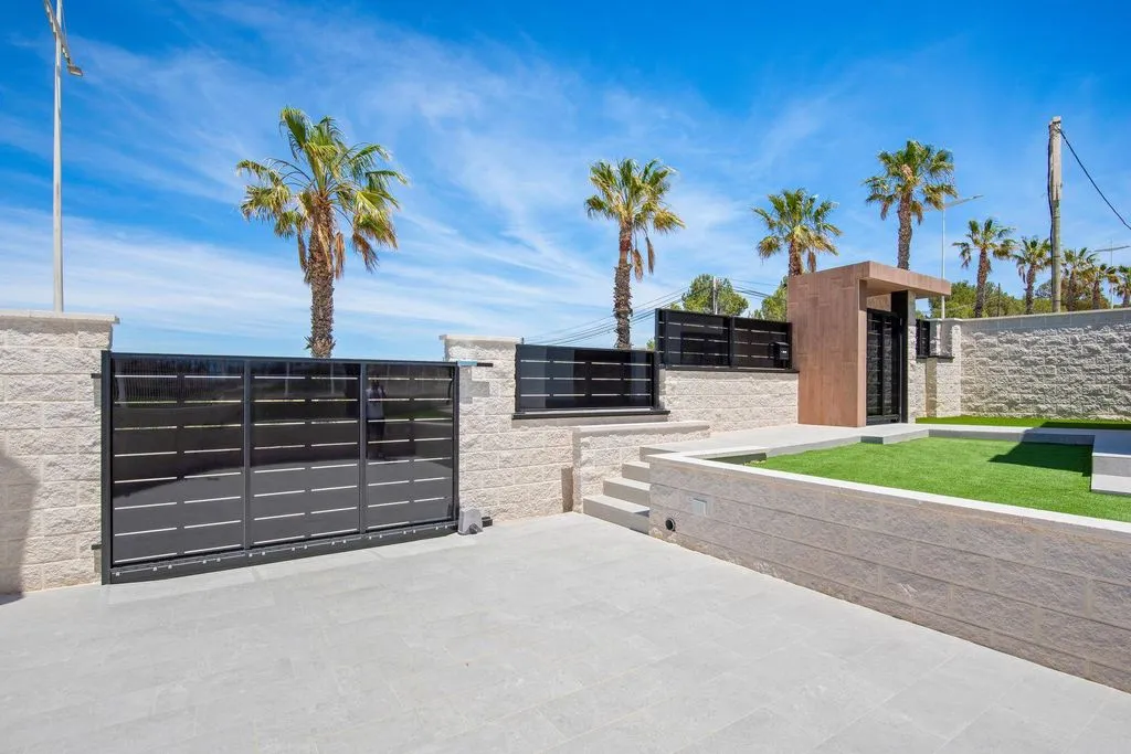 Välivaade - Luxury Villa with Pool in Algorfa