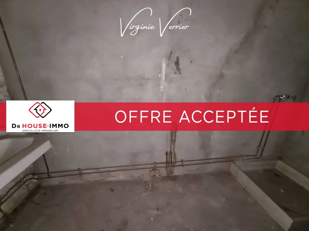 Bathrooms - Renovable 9-Piece Building in Terrasson-Lavilledieu