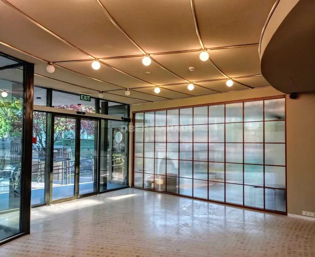Esik - 3-Bedroom Apartment with High Ceilings in Druskininkai