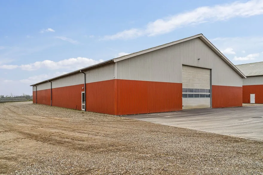 Exterior - Warehouse with Large Port near Motorway