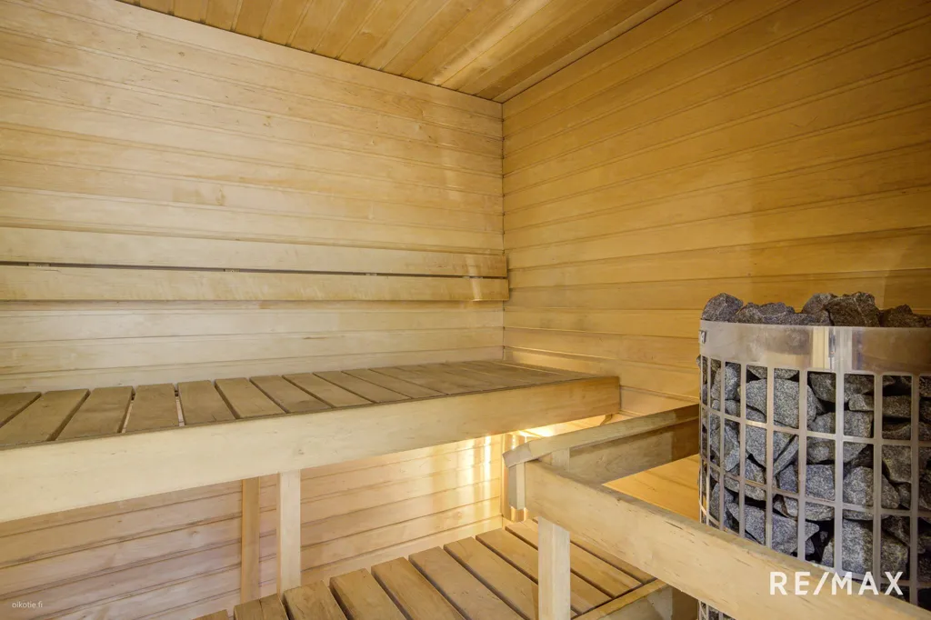 Toad - 3/5-Bedroom Apartment with Sauna in Espoo