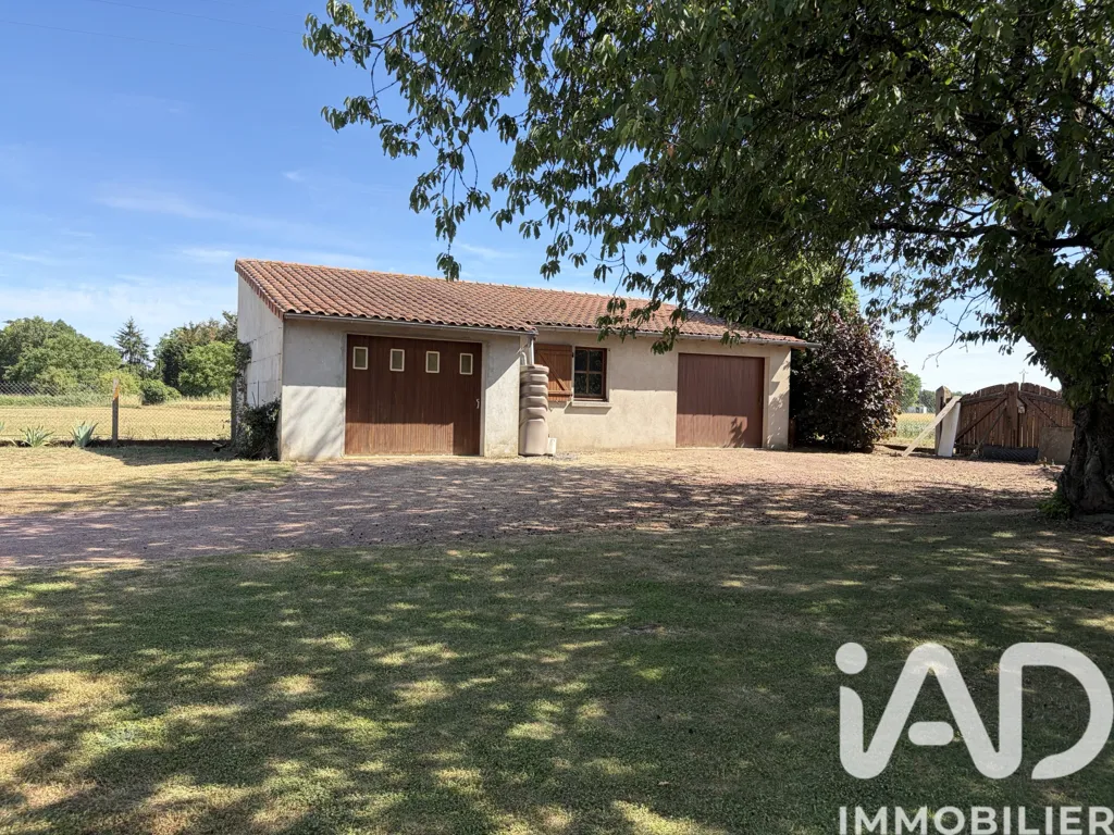 Aed - Well-Maintained House with Garden in Barroux
