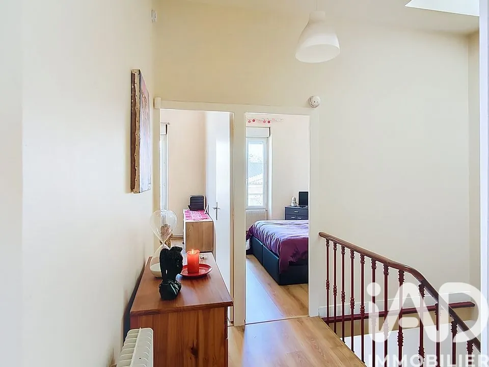 Hallway - Charming Townhouse with Garden in Bordeaux