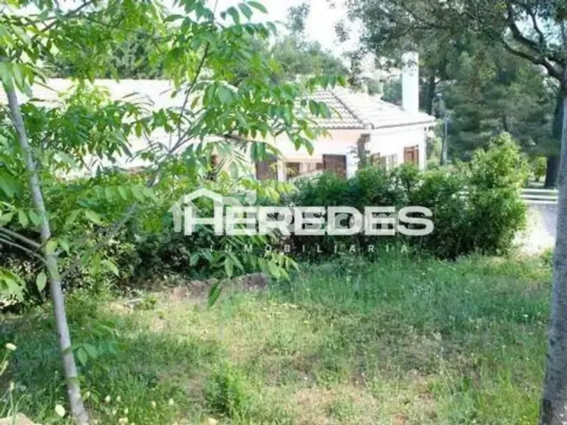 Aed - Chalet with Terrace in Torrelles de Llobregat