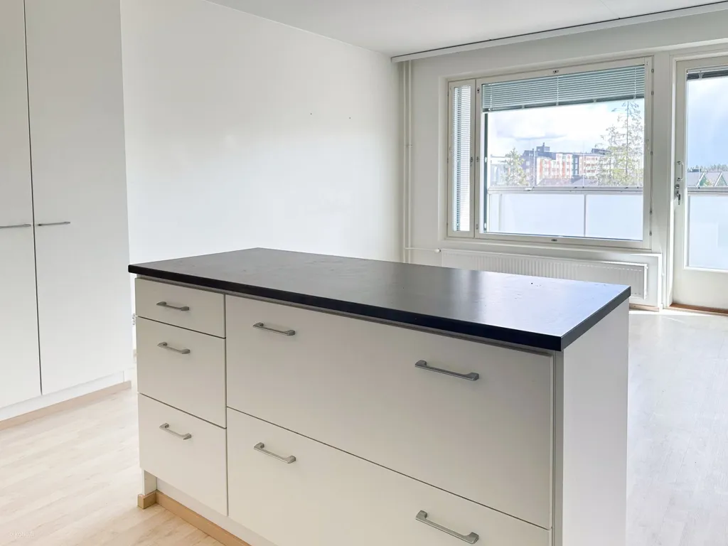 Cuisine - Modern Flat with Glazed Balcony in Vuores