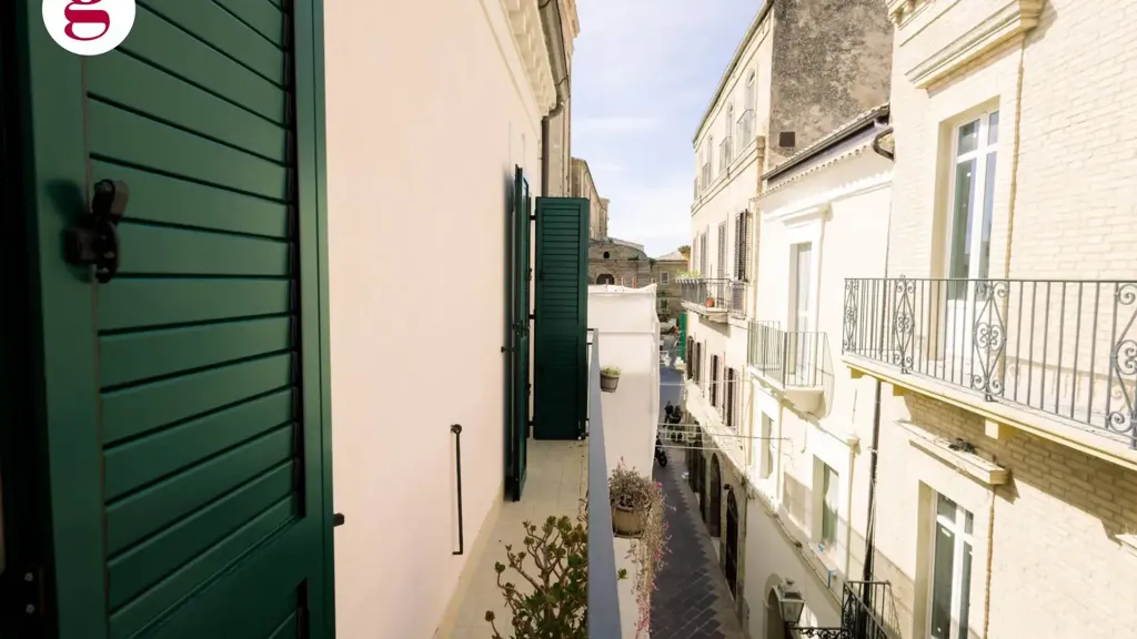 Rõdu - Rustic Villa with Balcony in Vasto