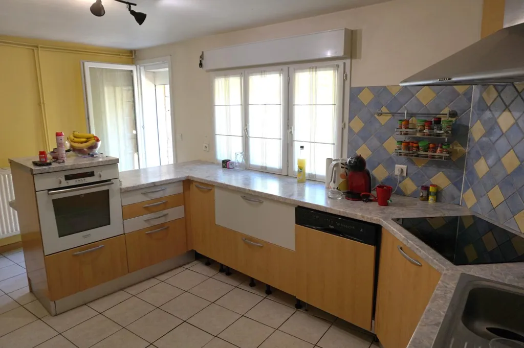 Cuisine - Maison de Village avec Jardin à Thoraise
