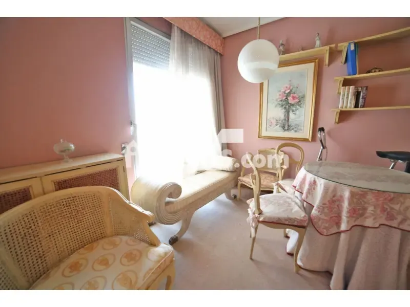 Appartement 4 chambres à ES