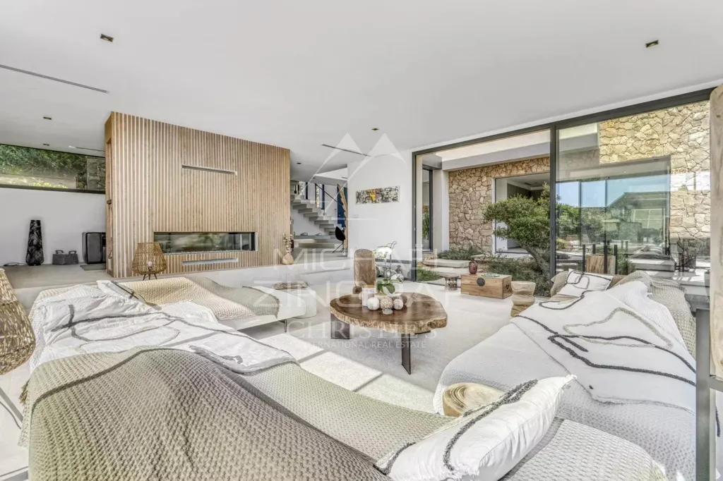 Elutuba - Contemporary Villa with Pool near Valbonne
