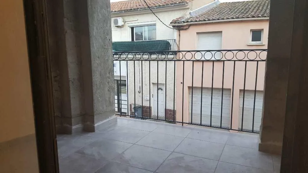 Rõdu - City Centre Maison with Terrace in Marseillan