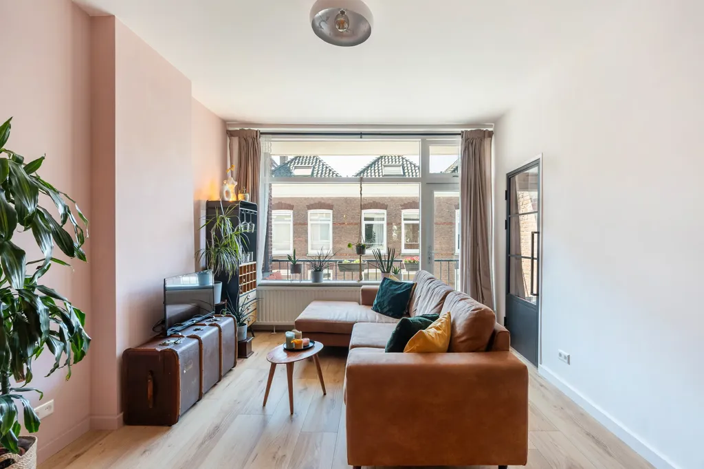Séjour - Charming Apartment with Two Balconies in Agniesebuurt