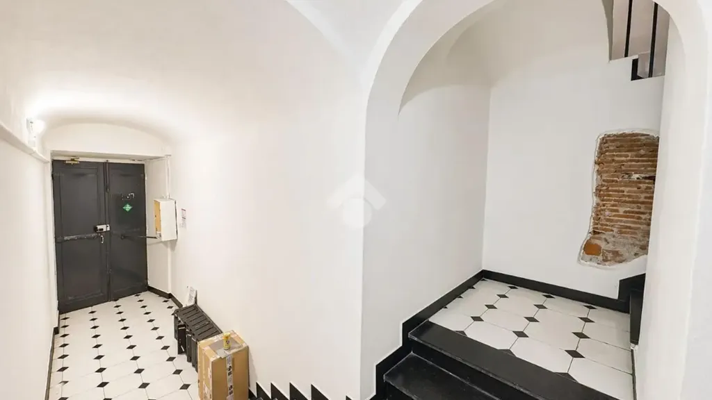 hallway_entrance
