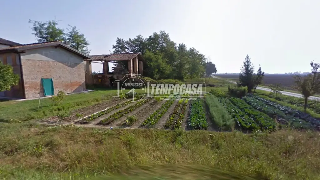Aed - Rustic House with Garden in Rottofreno