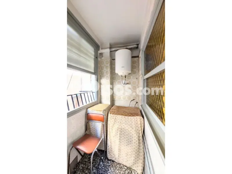 Lavanderia - Spacious East-Facing Flat with Balcony in Sector Quinto
