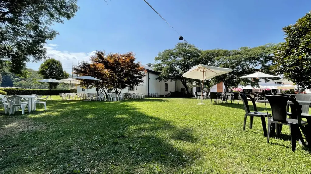 Villa with Equestrian Centre in Ameno