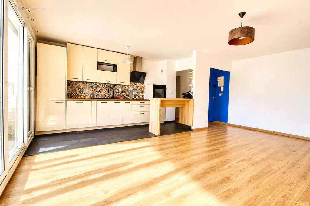 Köök - Renovated Apartment with Terrace in Rennes