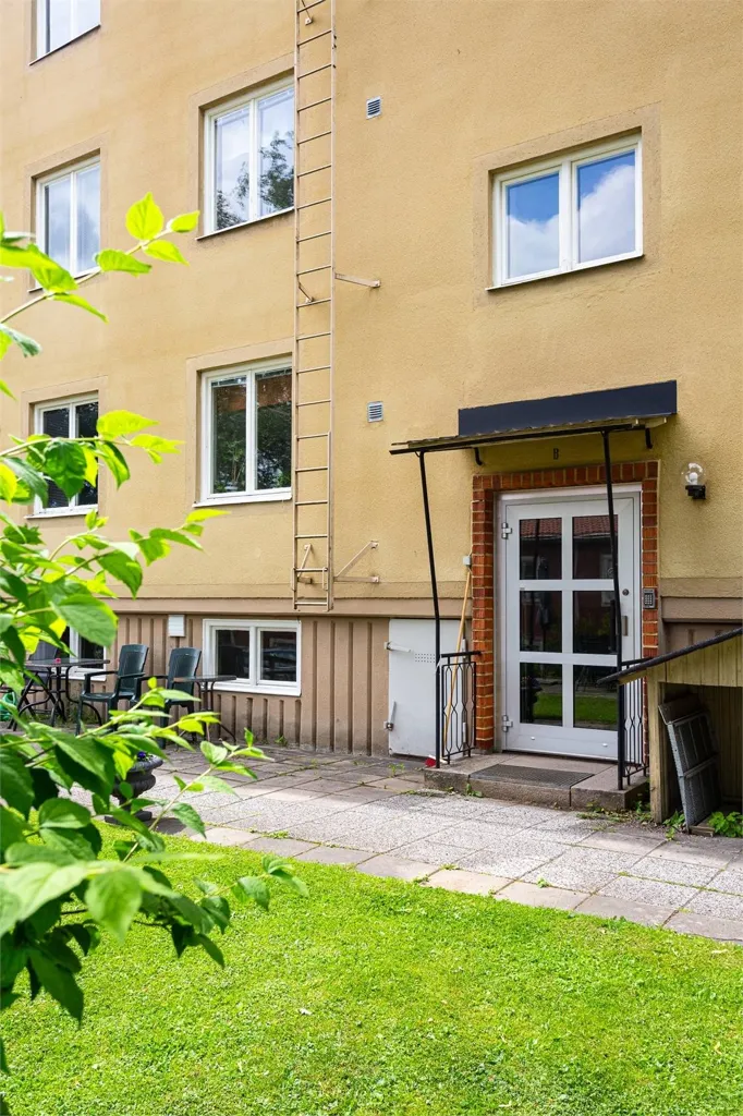 Aed - Bright 1-Bedroom Flat in Central Nora