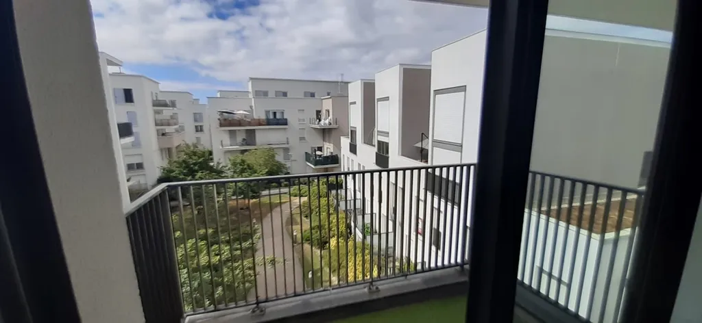 Balcon - Appartement 3 Pièces avec Balcon à Juvisy