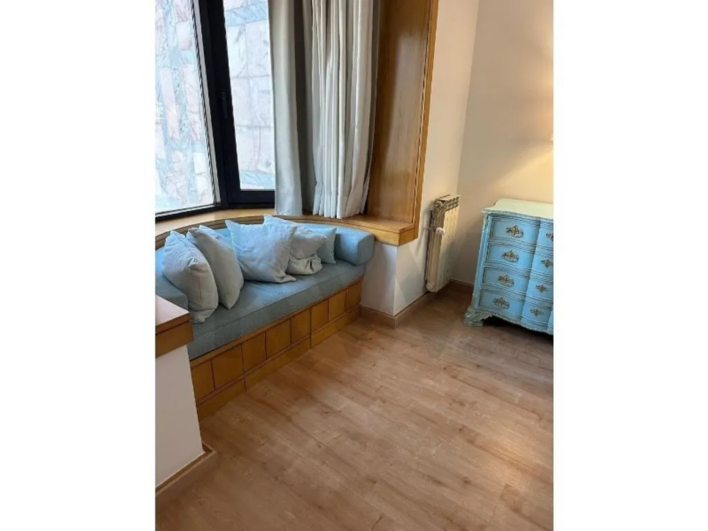 Bedrooms - Luxury Flat with Central Heating in Lisbon