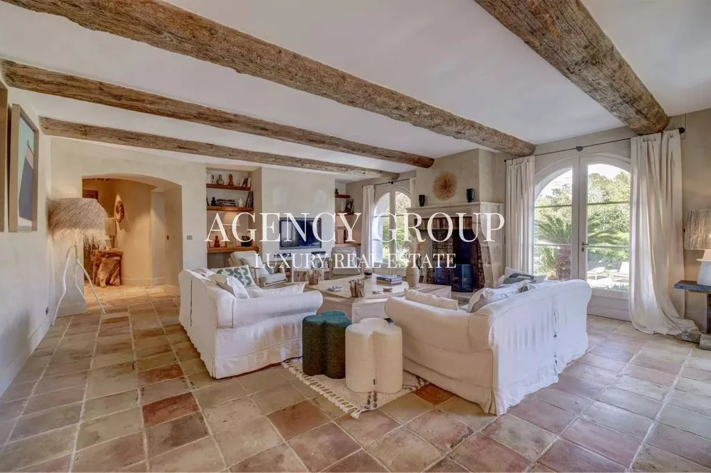 Elutuba - Luxury Villa with Pool in Saint-Tropez
