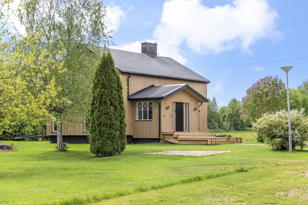 Esterno - Renovated Villa with Workshop in Degernäs