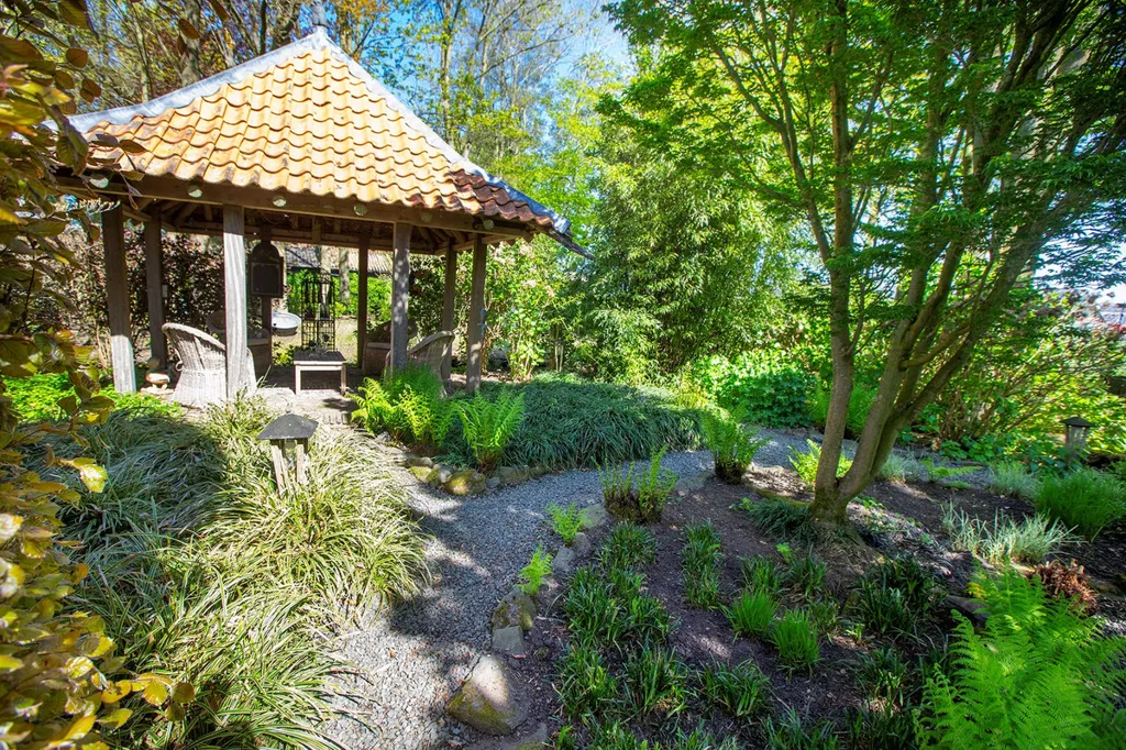Aed - Charming Landhouse with Parkland in Linschoten