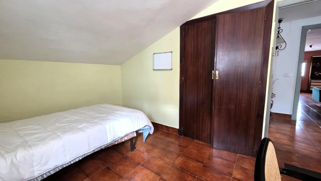 Chambres - 4-Bedroom Flat with South/East Orientation in Ávila