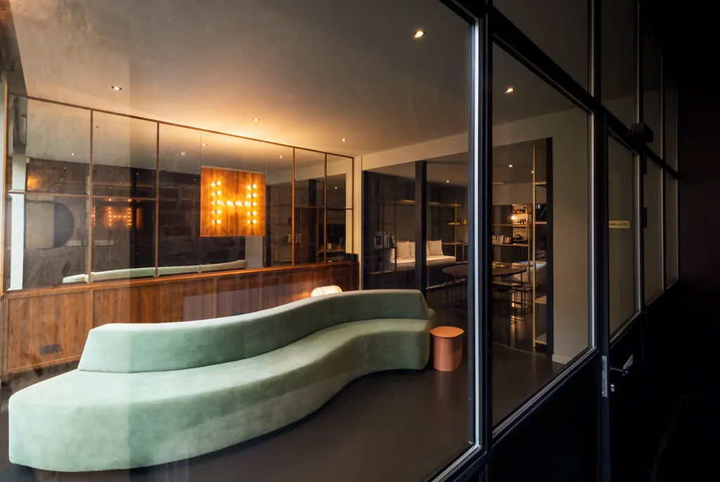 Elutuba - Renovated Office with Private Garden in Gent