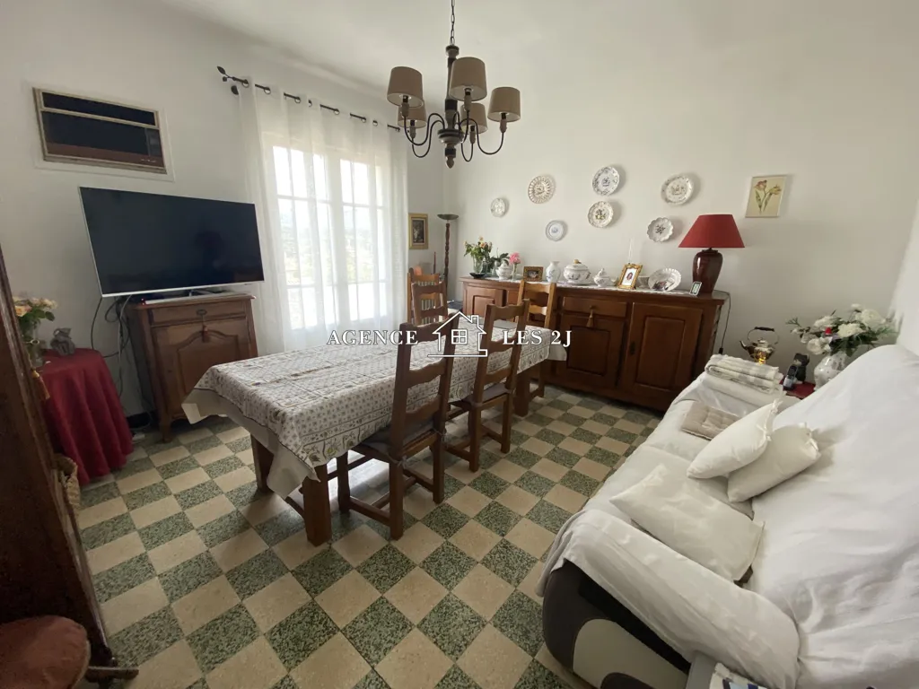 Sala da pranzo - Renovated House with Garden in La Millière