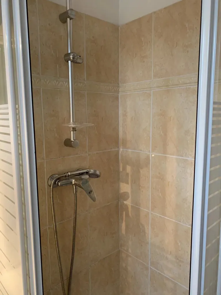 Vannitoad - Furnished Apartment with Balcony in Marseille