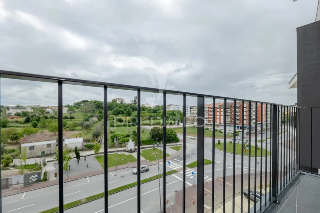 Rõdu - Penthouse with Panoramic Views in Mangualde Centre