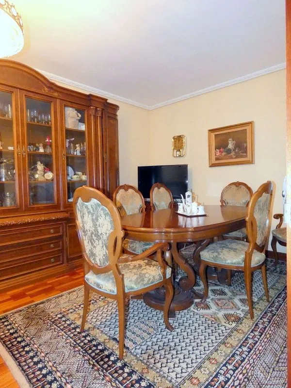 Söögituba - Flat with Garage in Calle de Karmelo