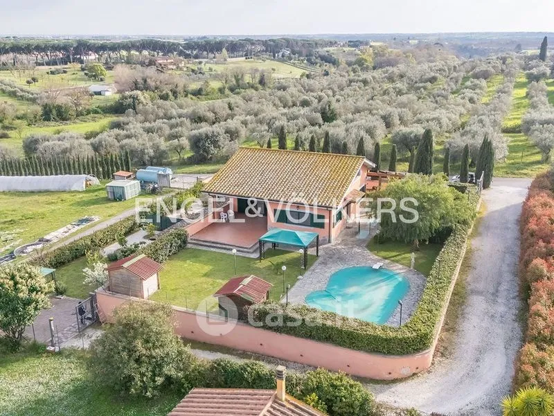 Vue aérienne - Villa with Pool and Park in Rome North