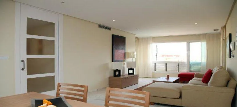 Séjour - Office Space with Three Floors in Fuente Álamo