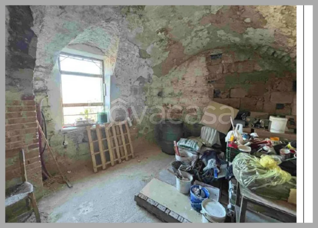 Pièces - Apartment with Balcony at Auction in Conca della Campania