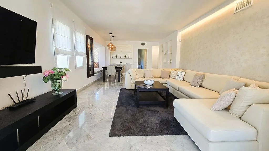 Elutuba - Duplex with Pool in Puente Romano, Marbella