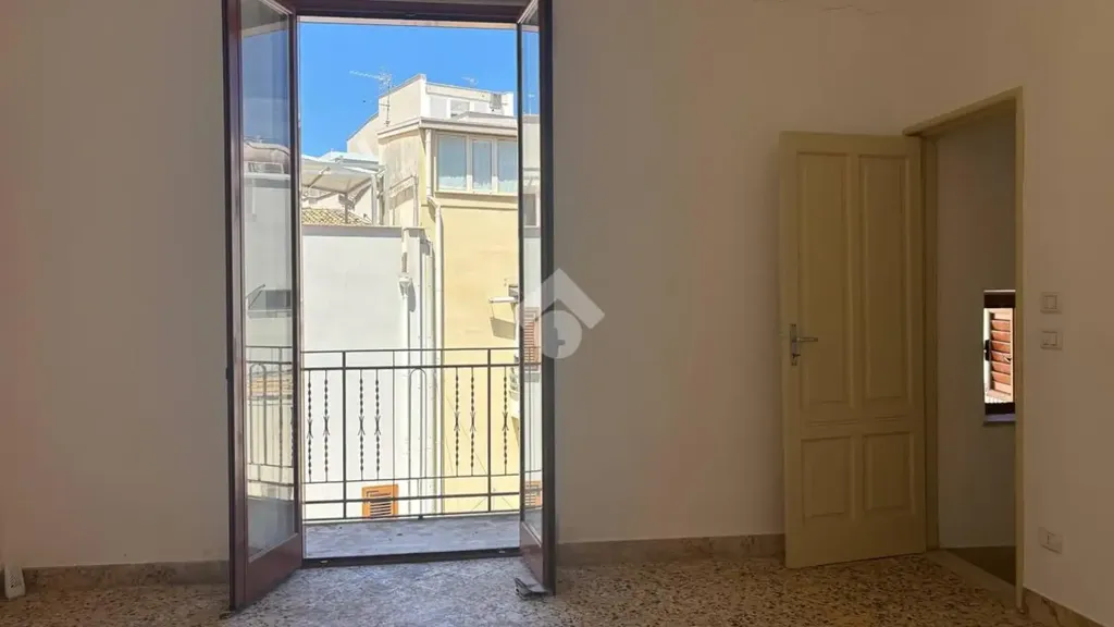 Toad - Independent House with Balconies in Alcamo