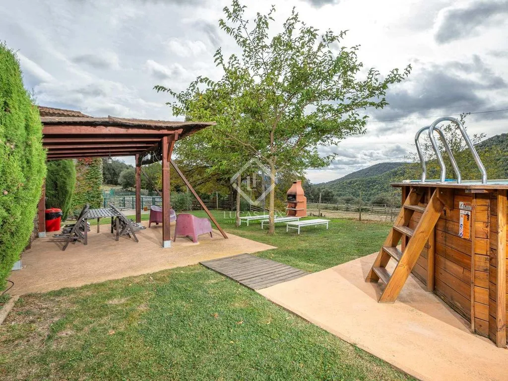 Piscina - Country House with Pool in Alta Garrotxa