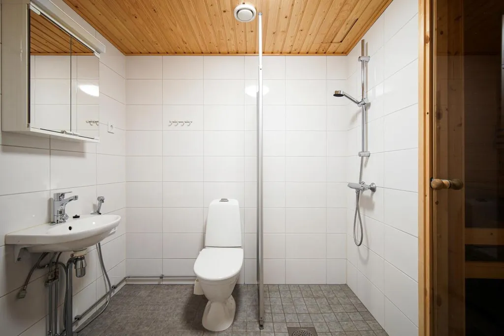 Salles de bain - Modern Flat with Balcony in Keljo, Jyväskylä