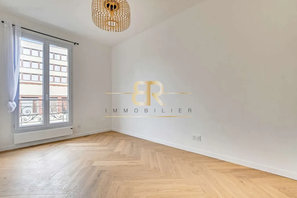 Pièces - Appartement Refait à Neuf, Traversant, Calme à Levallois