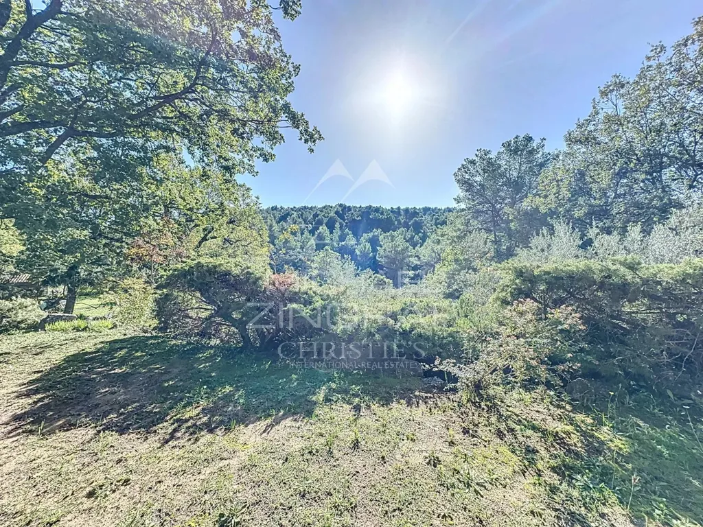 Aed - 11-Piece Villa with Equestrian Potential in Callas