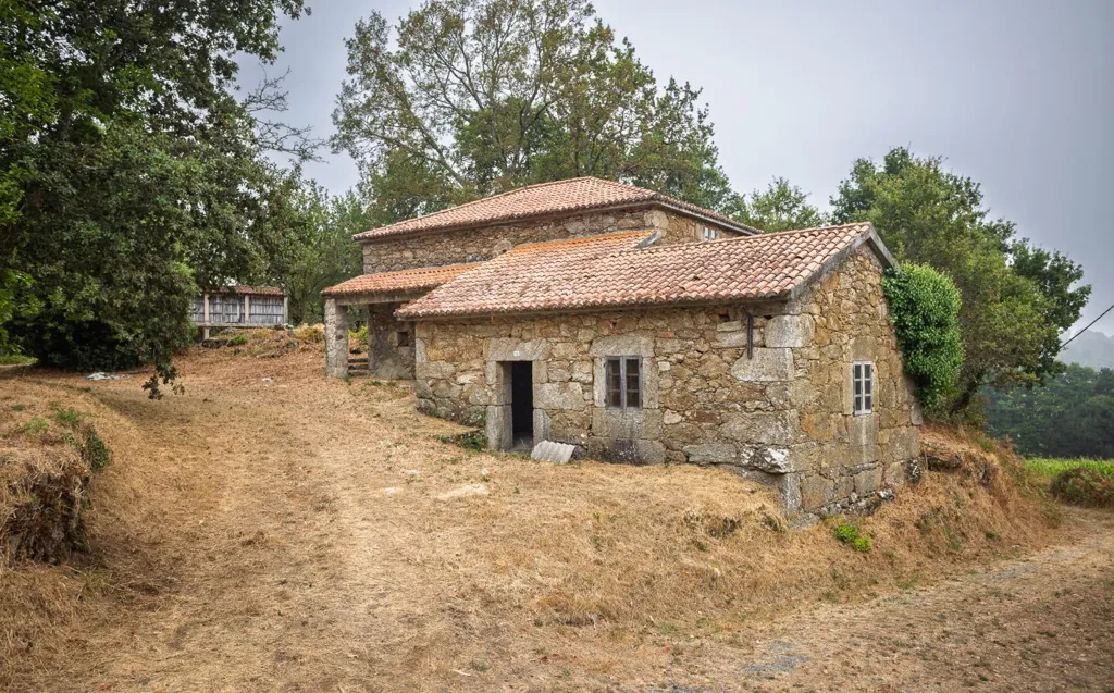 Esterno - Restoration Opportunity with Forest in Silleda