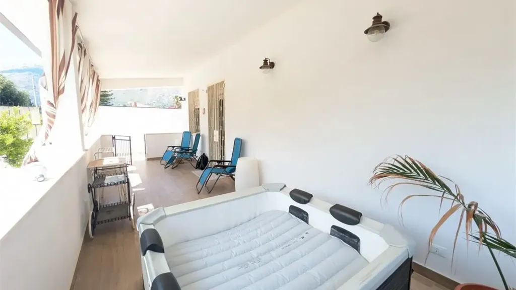 Toad - Rustic Villa with Private Garden in Carini