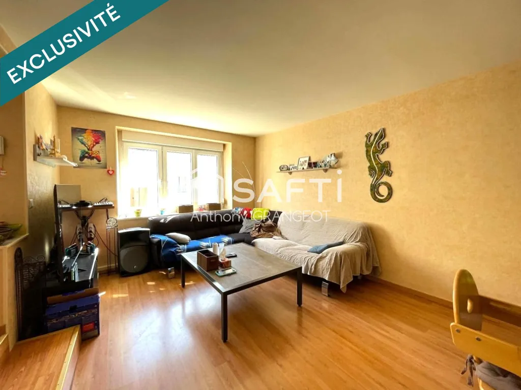 Living Room - Townhouse with Garden in Jussey