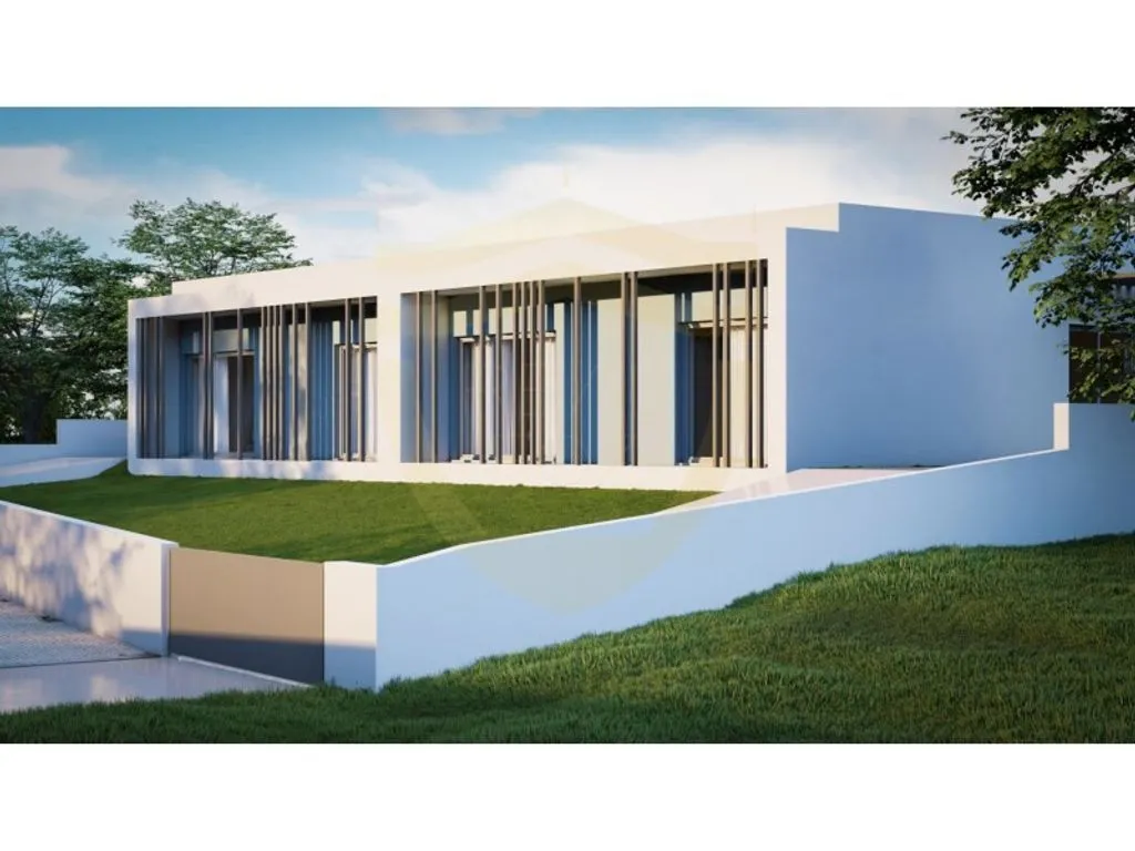 Modern House with Pool in Figueira da Foz