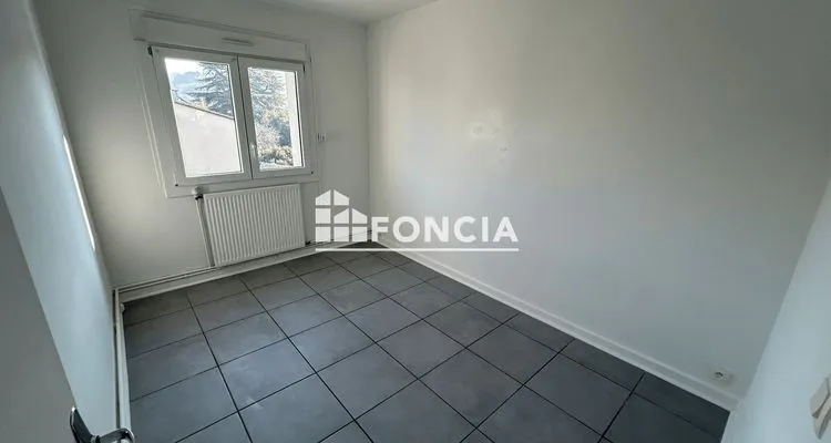 Pièces - Appartement 4 Pièces avec Balcon à Valence
