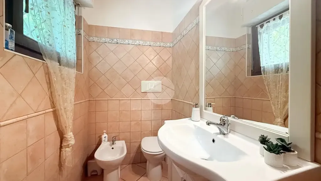 Bathrooms - Modern Terrace Villa in Pettino, L'Aquila