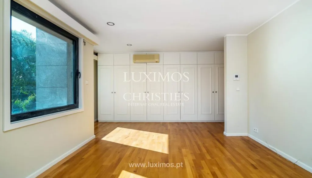 Magamistoad - Luxury Four-Fronted House in Foz do Porto